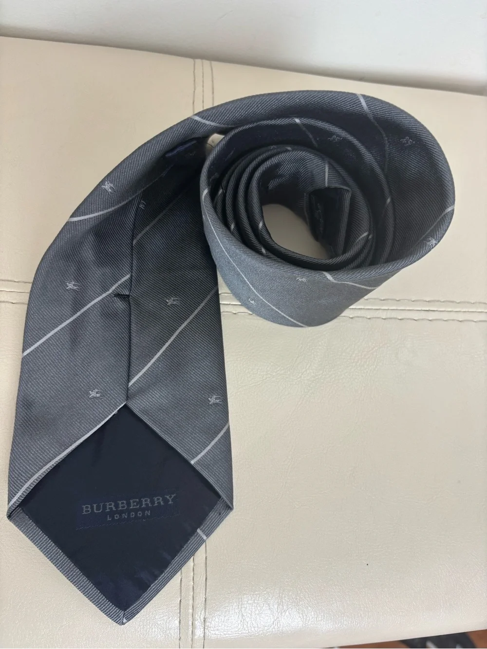 Burberry authentic Silk Tie in Grey Monogram